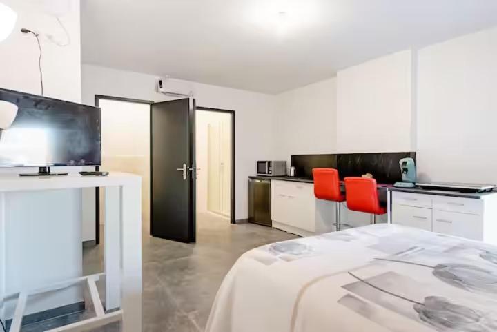 Studio De L'Avance 28M2 Fourques-sur-Garonne Exterior foto